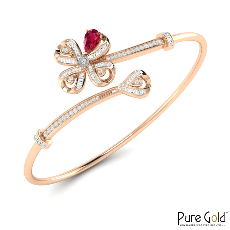 18K Gold Bloom Clover Bracelet with Diamonds