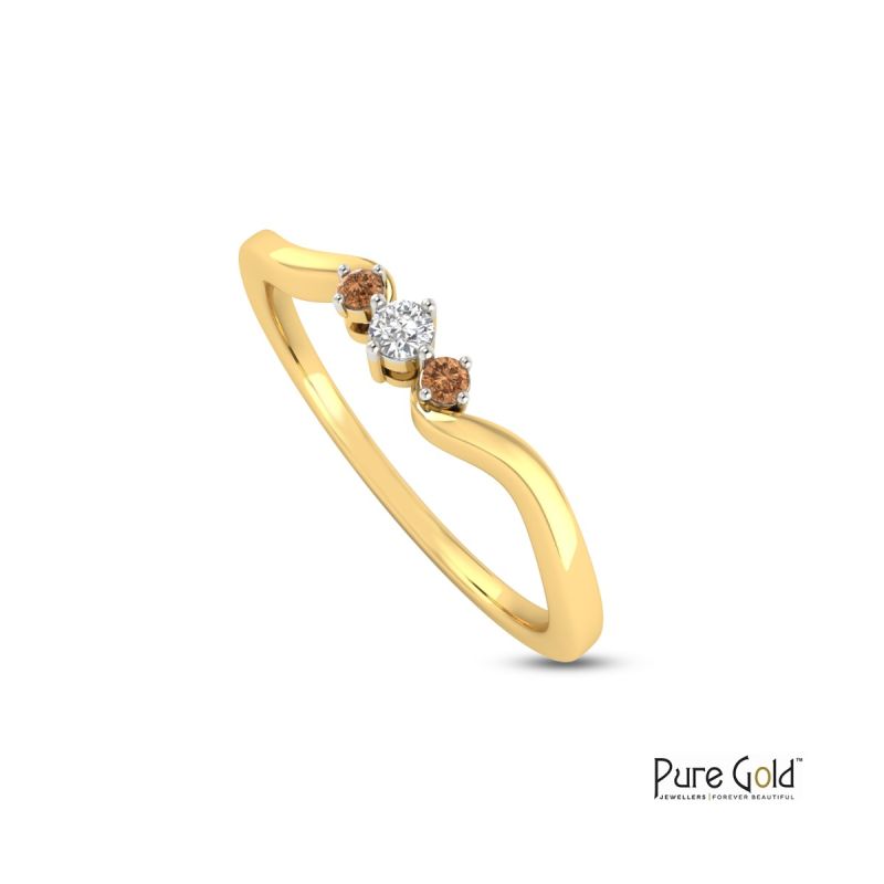 Petite Trilogy Ring (18k and 0.03CTS)